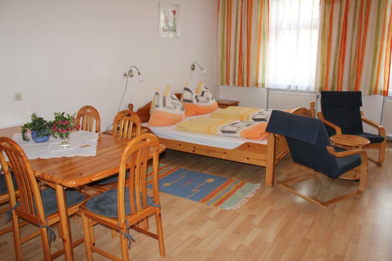 Ferienwohnungen Magedler Lutzmannsburg Ngoại thất bức ảnh